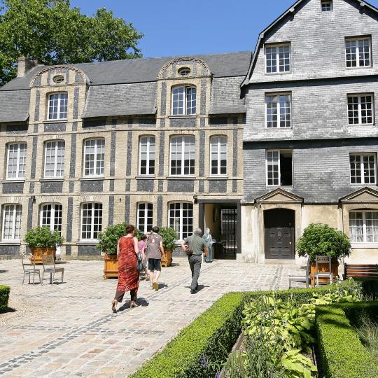 Bâtiment vue de l'extérieur